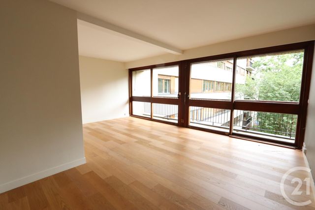 Appartement F5 à louer LA CELLE ST CLOUD